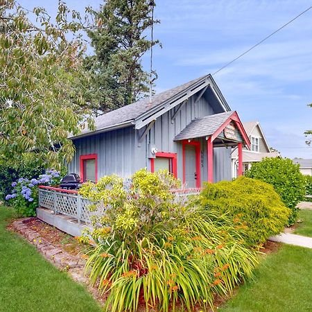Sommers' Cabin Gleneden Beach エクステリア 写真